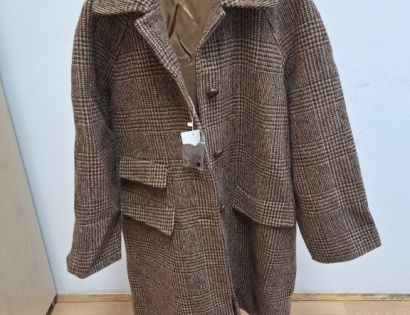 1 kos Ženski, volnen plašč, srednje dolžine, INTREND, model 24250161205, 
velikost 44 (IT) oz. 40 (A