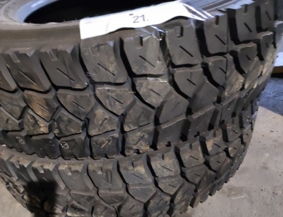 2 kosa pnevmatik  Giti GDM 686 295/80 R22.5 152/149 K