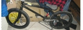 BMX KOLO, SESTAVLJEN, ČRN, ZA PROFESIONALNO UPORABO