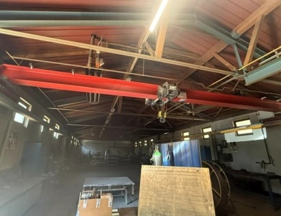 Enogredno mostno dvigalo MDE 3,2 t × 9 m (letnik maj 2023)