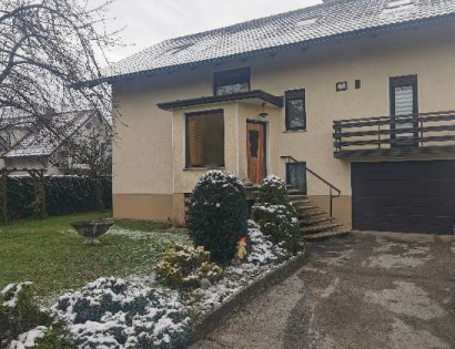 Hiša - Na gmajni 17, 1234 Mengeš