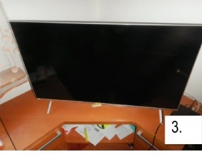 LCD TV PHILIPS