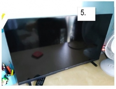 LCD TV PHILIPS
