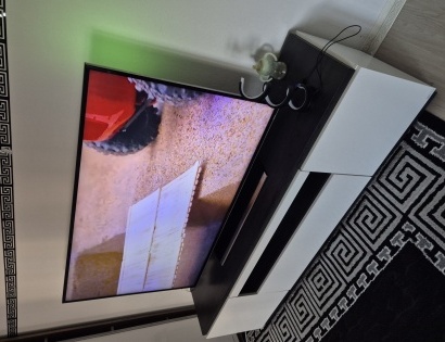 LED TV SAMSUNG 140 CM  500,00