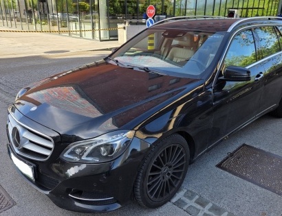 MERCEDES BENZ, E / 250 T / 4-MATIC CDI AUT.
Prva registracija 10. 6. 2013
Neto moč: 150 kW.
Prevožen