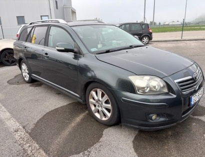 Os. avto Toyota Avensis 2.0 D-4D, letnik 2007, poreklo Poljska