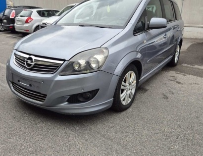 Osebno vozilo: OPEL, ZAFIRA / 1.7 / DTI 16V
VIN: W0L0AHM75B2100395
Datum prve reg.: 23.08.2011 (SLO)