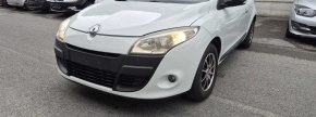 Osebno vozilo: RENAULT, MEGANE / COUPE 1.6 / 16V 
VIN: VF1DZ1U0645111208 
Datum prve reg.: 20.12.201