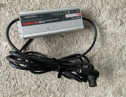 Polnilni adapter Seabob F5 S/SR s kablom ser. št. SC.5200012763