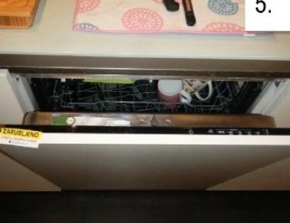 POMIVALNI STROJ ELECTROLUX