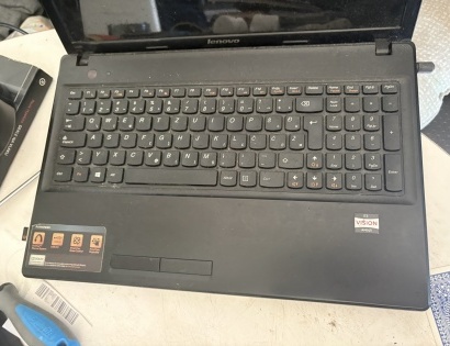 Prenosnik Lenovo G585