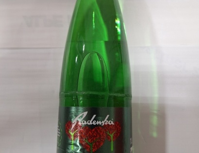 Prodajamo različno brezalkoholno in alkoholno pijačo;  vina, piva, sokove , žganje in mleko.
»Živila