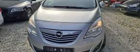 Rabljen  osebni avtomobil, OPEL MERIVA 1.7 DTI 16 V
Datum prve registracije: 21. 8. 2012- Francija