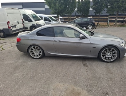 Rabljen osebni avtomobil
Znamka: Bmw 325 d Aut.
Datum prve registracije: 14. 1. 2011 (Slovenija)
Net