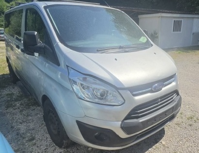 Rabljeno, osebno, motorno, vozilo:
Znamka: FORD
Vrsta vozila: AF večnamensko vozilo
Tip: TOURNEO CUS