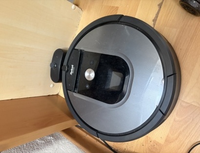 Robotski sesalec I-Robot