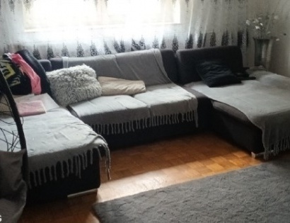SEDEŽNA GARNITURA VEČJA