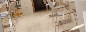STOL, PVC, INOX PODNOŽJE - 5 KOM