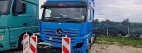 Vlečno vozilo MERCEDET BENZ ACTROS 1848 LSNRL-18