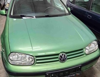 VOLKSWAGEN GOLF 1.9 SDI, ZELENE BARVE, LETNIK 1999, 290046 km, 1 X KLJUČ