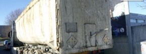 vozilo:KEMPF SKM /;reg.št:KPGR-643;št.šasije:WKY3S2139GM032524;ključi:Izvršitelj NE razpolaga s klju