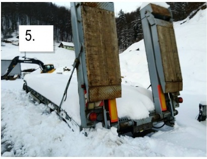 vozilo:LANGENDORF TUE 32/2-2 /;reg.št:MBBR-735;št.šasije:16111;ključi:Izvršitelj NE razpolaga s klju