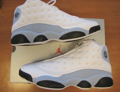 Vrsta premičnine: novi nerabljeni športni copati
Znamke: Air Jordan 13 Retro 
Opis: novi, nerabljeni