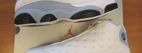 Vrsta premičnine: novi nerabljeni športni copati
Znamke: Air Jordan 13 Retro 
Opis: novi, nerabljeni
