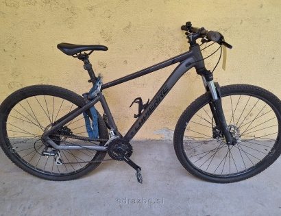Vrsta premičnine: rabljeno gorsko kolo
Znamka: Lapierre Edge 3.9
Opis: črne barve, št. okv. A21AH9C4