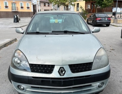 Vrsta prevoznega sredstva: Osebno vozilo 
Znamka in model: RENAULT CLIO / 1.2
VIN: VF1BB05CF26415421