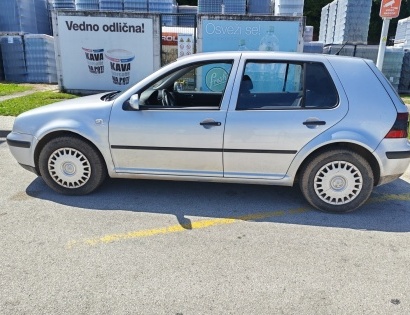 Vrsta prevoznega sredstva: Osebno vozilo 
Znamka in model: VOLKSWAGEN GOLF / 1.9 / SDI
VIN: WVWZZZ1J