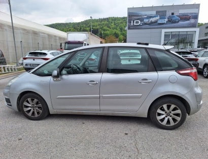 Vrsta prevoznega sredstva: rabljen osebni avtomobil 
Znamka: Citroen C4 Picasso 1.6 HDi Aut.
Datum p