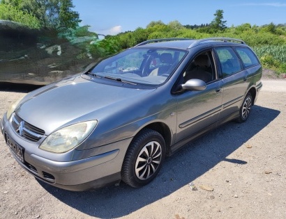 Vrsta prevoznega sredstva: rabljen osebni avtomobil 
Znamka: Citroen C5 Break 2.0
Leto izdelave: 200