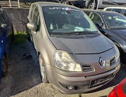 Vrsta prevoznega sredstva: rabljen osebni avtomobil 
Znamka: Renault Modus 1.2 16v
Datum prve regist