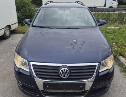 Vrsta prevoznega sredstva: rabljen osebni avtomobil 
Znamka: Volkswagen Passat Var. 1.9 TDI
Datum pr